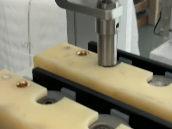 博贝自动螺丝机，锁内六角平口螺丝，高效锁付螺丝！