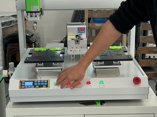 博贝自动螺丝机，自动送料、精准锁付，从头到尾不用手碰螺丝！ 